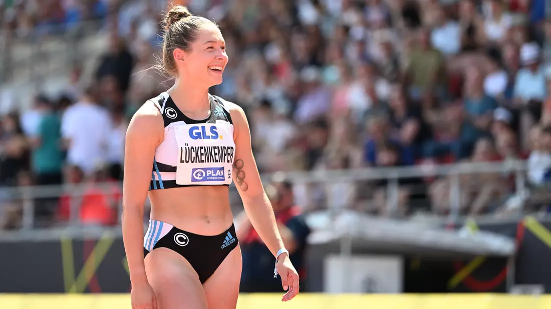 Gina Lückenkemper feiert ihren nächsten Erfolg bei dem Finals. - Bild: Swen Pförtner/dpa