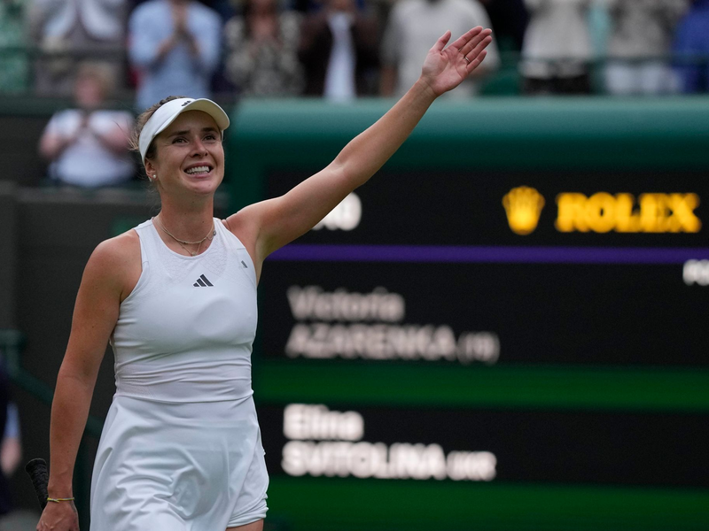 Jelina Switolina bejubelt ihren Sieg gegen Viktoria Asarenka. - Foto: Alastair Grant/AP/dpa