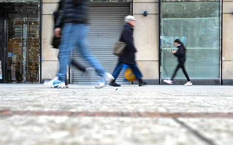 In den ersten sechs Monaten dieses Jahres wurden in den Innenstädten rund 275.000 Quadratmeter neu vermietet, wie aus einer nun veröffentlichten Studie der Großbank BNP Paribas hervorgeht. - Foto: Arne Dedert/dpa