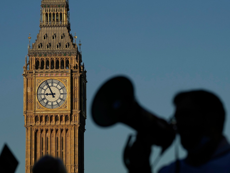 In Großbritannien tobt ein zunehmend schriller «Kulturkrieg» und eine Debatte um Zensur und Meinungsfreiheit. - Foto: Frank Augstein/AP/dpa