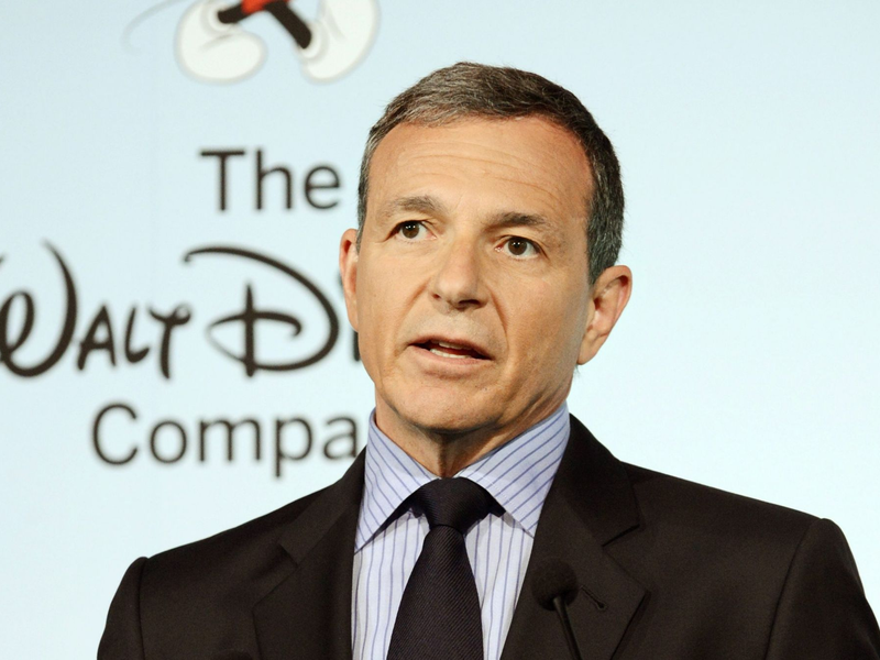 Der Vertrag von Disney-Chef Bob Iger wurde um zwei weitere Jahre verlängert. - Foto: Michael Reynolds/EPA FILE/dpa