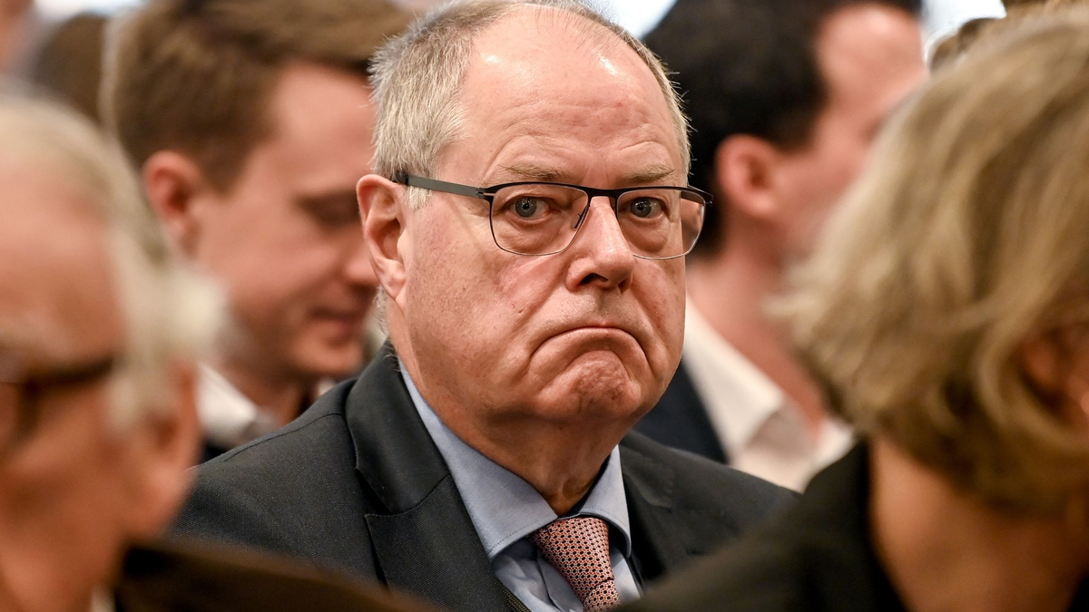 «Da lässt man nicht so einfach mal so einen Heißluftballon starten», sagt Peer Steinbrück zum Vorschlag seines Parteichefs Lars Klingbeil. - Foto: Britta Pedersen/dpa-Zentralbild/dpa