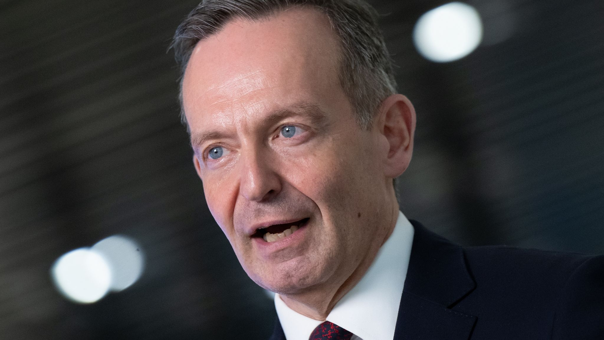 Das Bundesverkehrsministerium unter der Leitung von Volker Wissing (FDP) will zusätzliche Klimaschutzmaßnahmen erfüllt haben. - Foto: Sven Hoppe/dpa