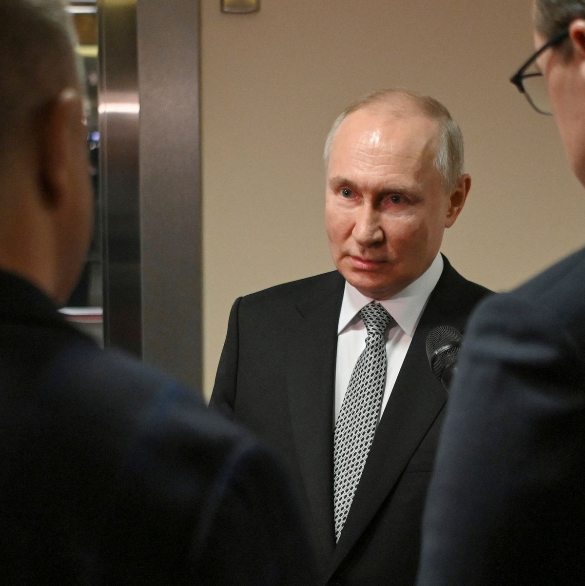 Der russische Präsident Wladimir Putin beantwortet Fragen über das Getreideabkommen. - Foto: Alexander Kazakov/Pool Sputnik Kremlin/AP