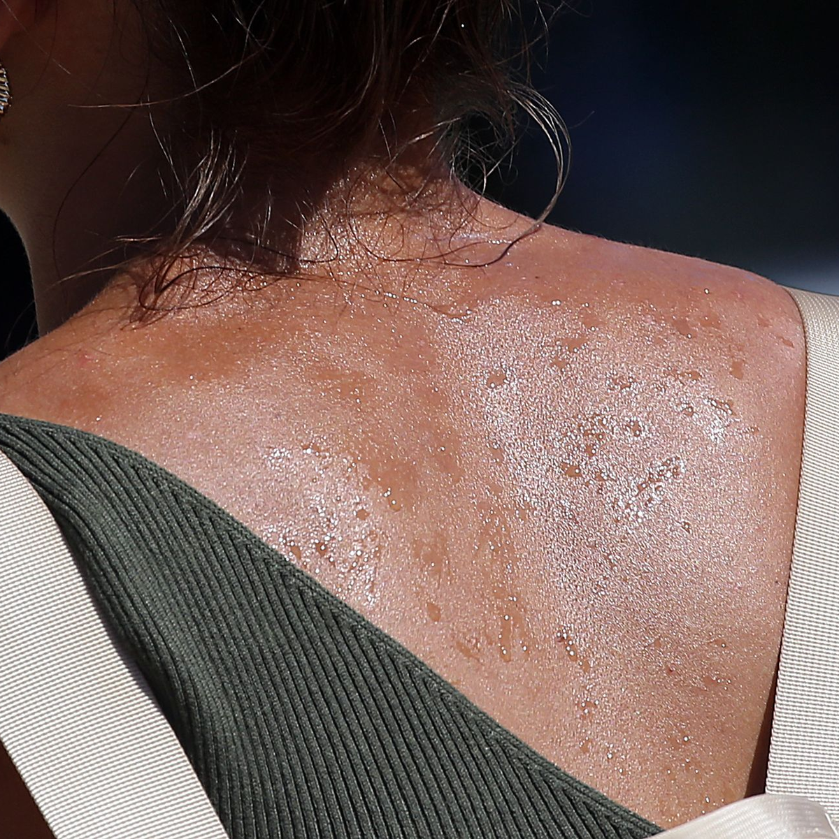 Schwitzen in der Hitze: In Deutschland wird es am Samstag mit Temperaturen bis zu 38 Grad Celsius sehr heiß. - Foto: Wolfgang Kumm/dpa