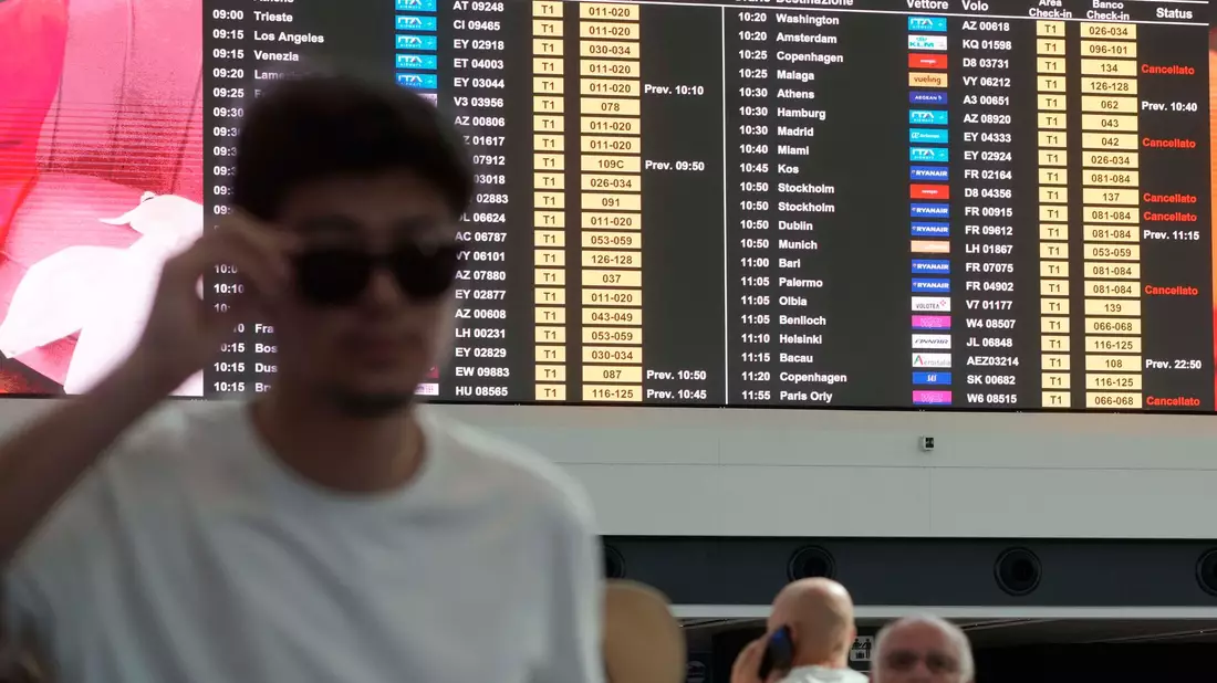 In Italien streikt das Bodenpersonal an Flughäfen - auch deutsche Reisende sind davon betroffen. - Bild: Gregorio Borgia/AP/dpa