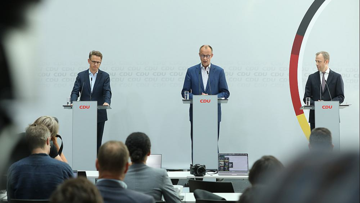 Carsten Linnemann, Friedrich Merz und Mario Czaja am 12.07.2023 - Foto: ?ber dts Nachrichtenagentur