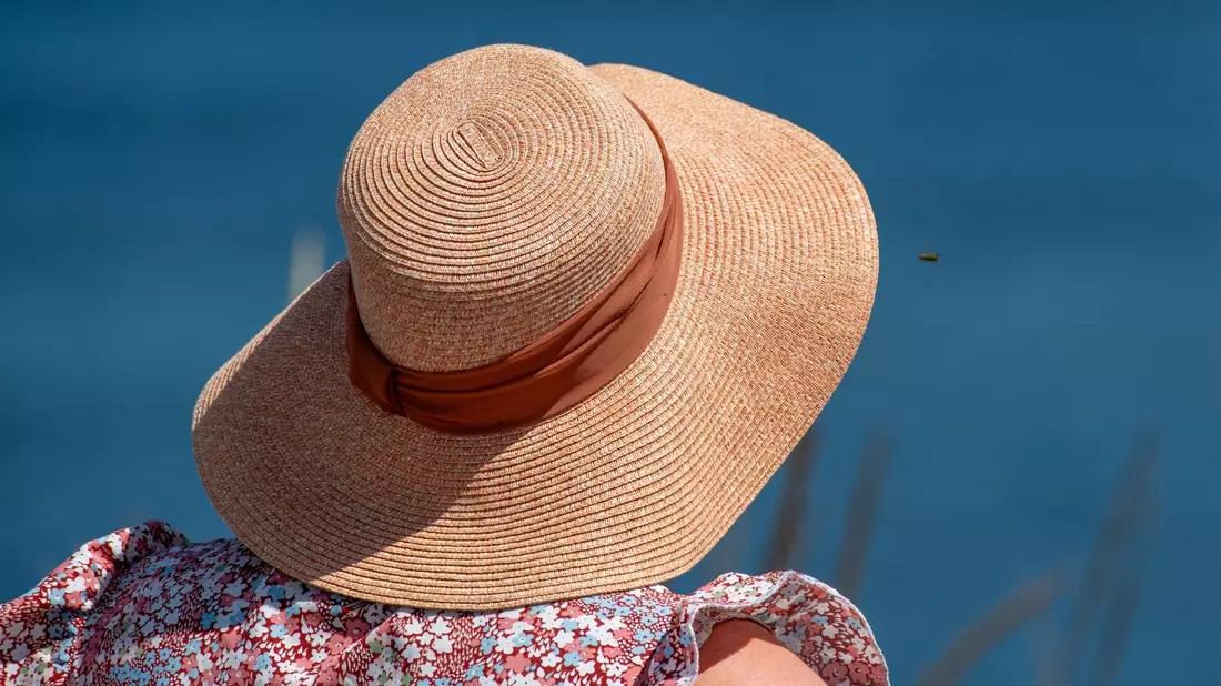Temperaturen von über 30 Grad wurden am Samstag im gesamten Osten der Republik sowie in Bayern und Baden-Württemberg gemessen. - Bild: Stefan Sauer/dpa