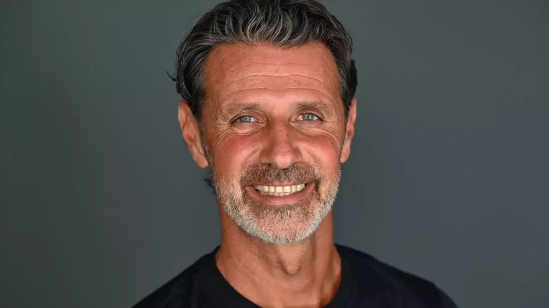 Tennis-Starcoach Patrick Mouratoglou hat Alexander Zverev für seine Kämpferqualitäten gelobt. - Bild: Arne Dedert/dpa