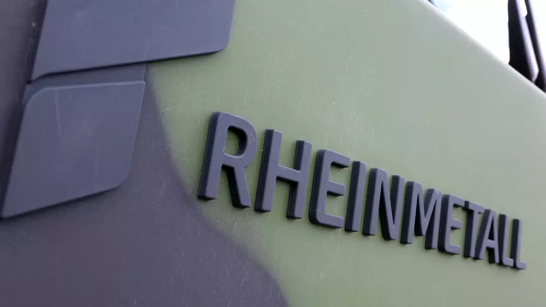 Rheinmetall soll der Bundeswehr mehrere Hunderttausend Artilleriegeschosse liefern. - Bild: Karl-Josef Hildenbrand/dpa