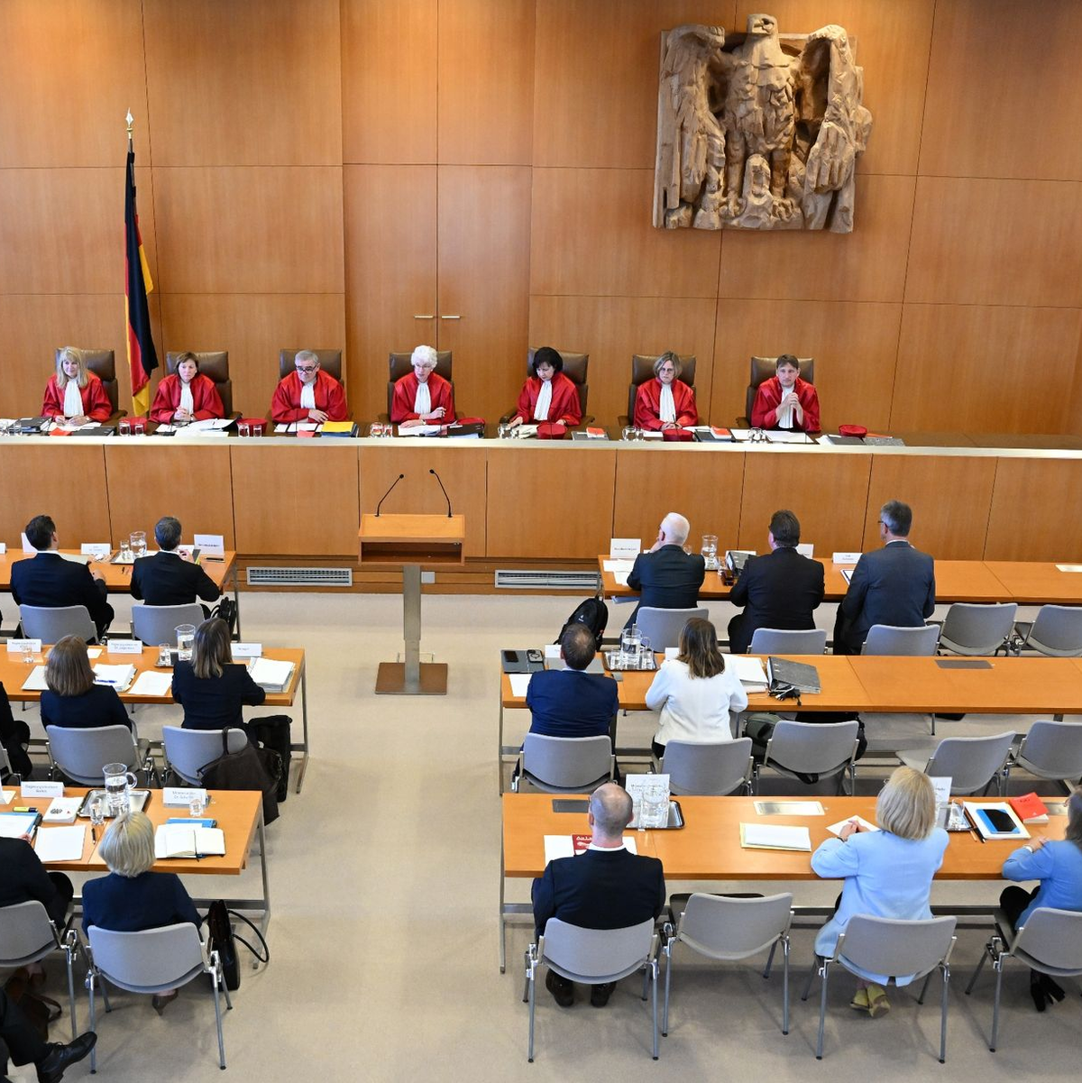 Der Zweite Senat des Bundeverfassungsgerichts verhandelt ab heute über die Wahlprüfungsbeschwerde der Unionsfraktion im Bundestag. - Foto: Bernd Weißbrod/dpa