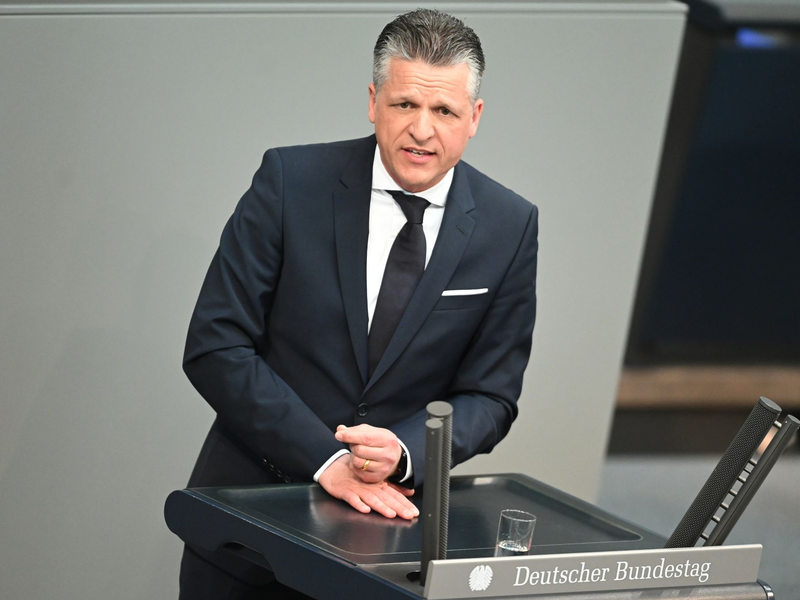 «Wer zu alt, zu schwach, zu arm oder zu krank ist, ist chancenlos»: Thorsten Frei (CDU). - Foto: Julian Weber/dpa