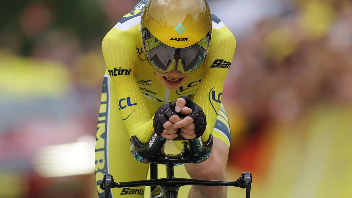 Baute seine Fühung in der Gesamtwertung weiter aus: Jonas Vingegaard. - Foto: Thomas Samson/AFP/dpa