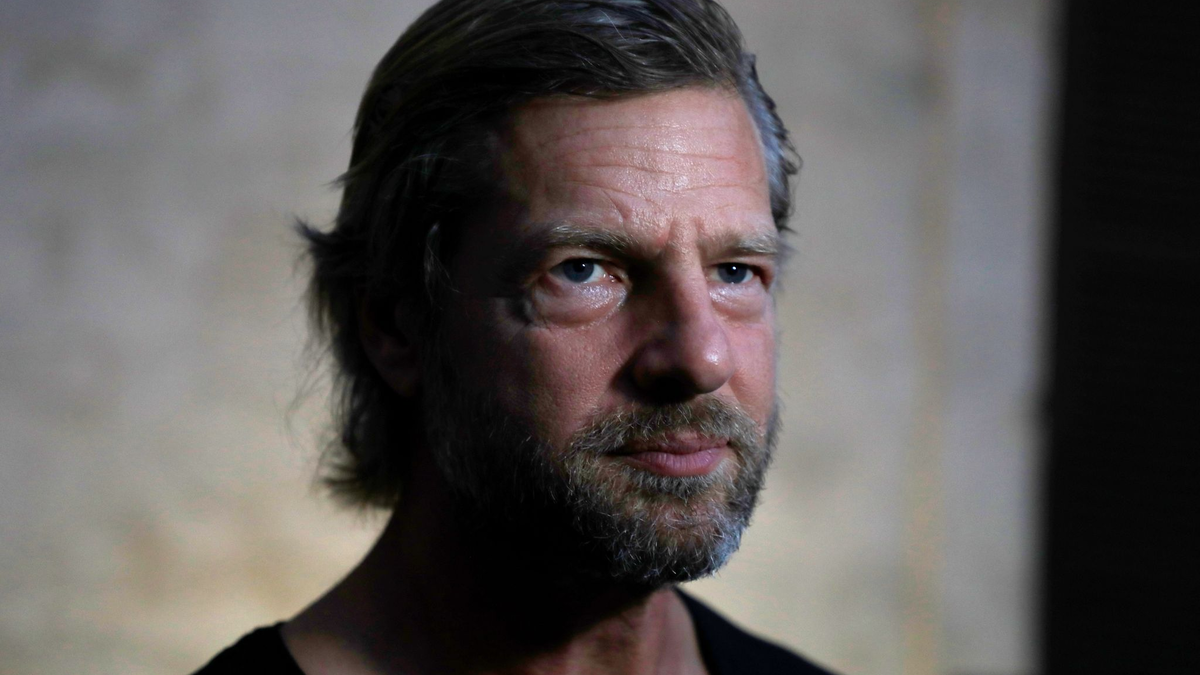 Henning Baum hat eine Rettungssanitäter-Ausbildung gemacht. - Foto: Clara Margais/dpa