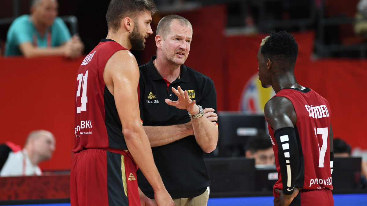 Nach der Kritik von Schröder verzichtet Maximilian Kleber auf die Teilnahme am Turnier in Asien. - Foto: Swen Pförtner/dpa