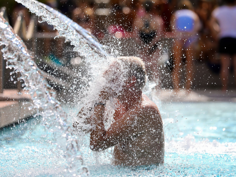 Der Höhepunkt der Hitzewelle in Deutschland naht. - Foto: Thomas Warnack/dpa