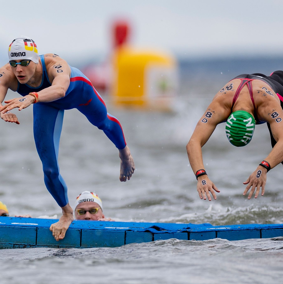 Oliver Klemet (l) aus Deutschland in Aktion. - Foto: Jo Kleindl/DSV/dpa