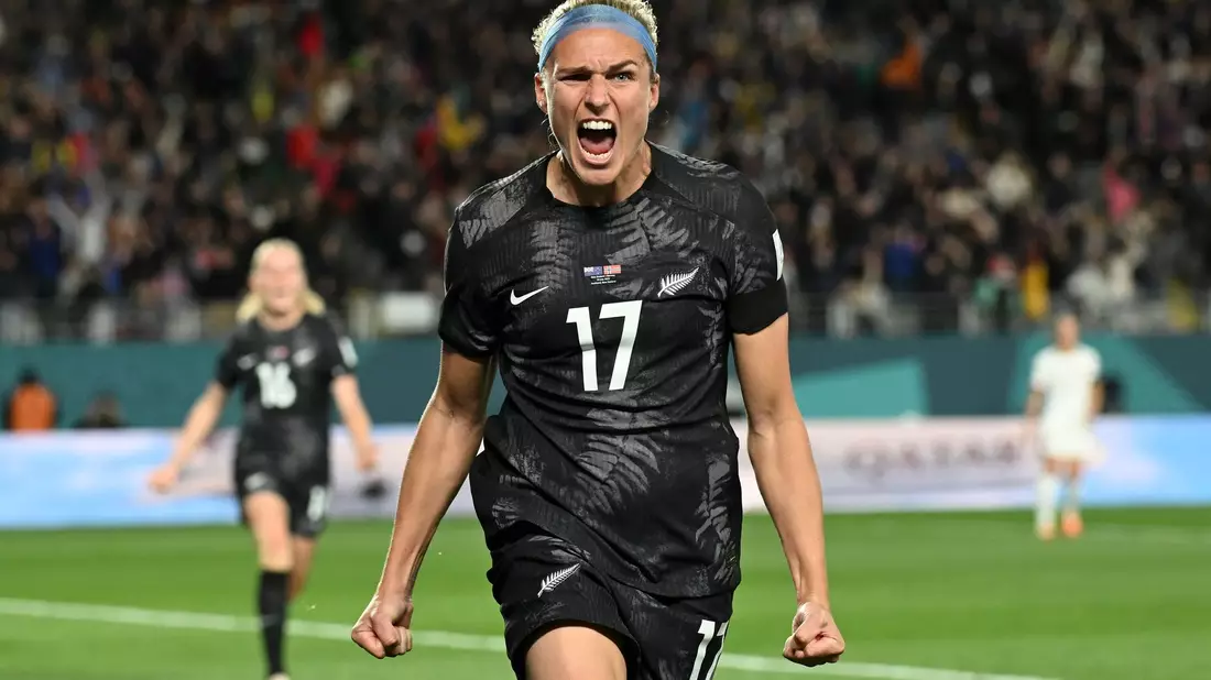 Matchwinnerin beim WM-Auftakt in Auckland: Hannah Wilkinson. - Bild: Andrew Cornaga/AP/dpa