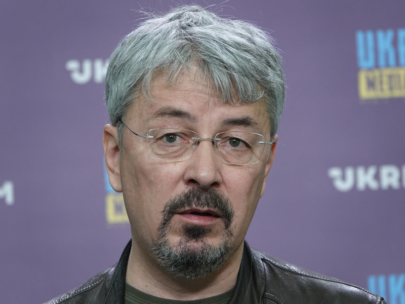 Der ukrainische Kulturminister Olexander Tkatschenko hat seinen Rücktritt eingereicht. - Foto: Ulf Mauder/dpa