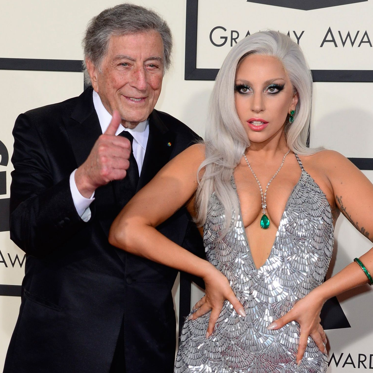 Lady Gaga und Tony Bennett bei der Grammy-Verleihung 2015. - Foto: picture alliance / Michael Nelson/EPA/dpa