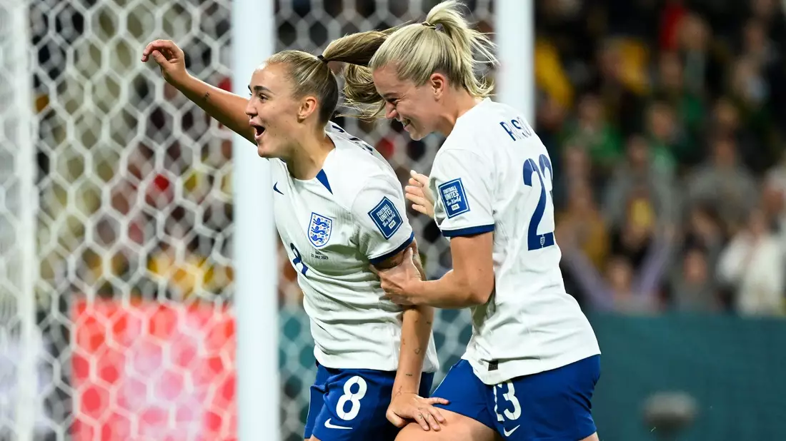Georgia Stanway (l) schoss England gegen Haiti zum Sieg. - Bild: Darren England/AAP/dpa