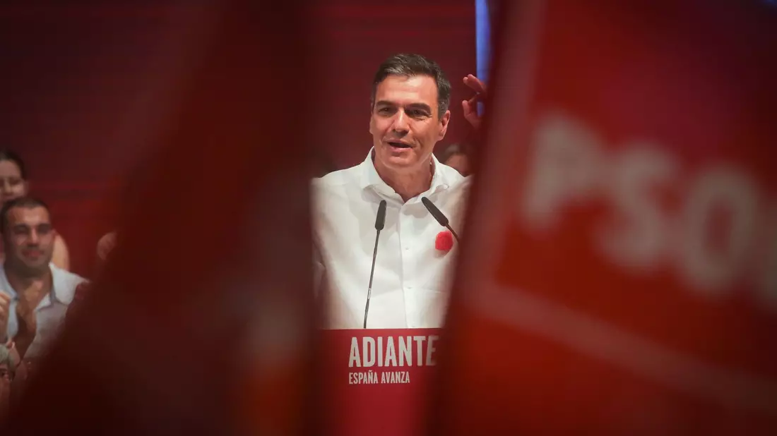 Pedro Sánchez, aktueller Regierungschef von Spanien und sozialistischer Kandidat bei anstehenden Parlamentswahl. - Bild: Carlos Castro/EUROPA PRESS/dpa