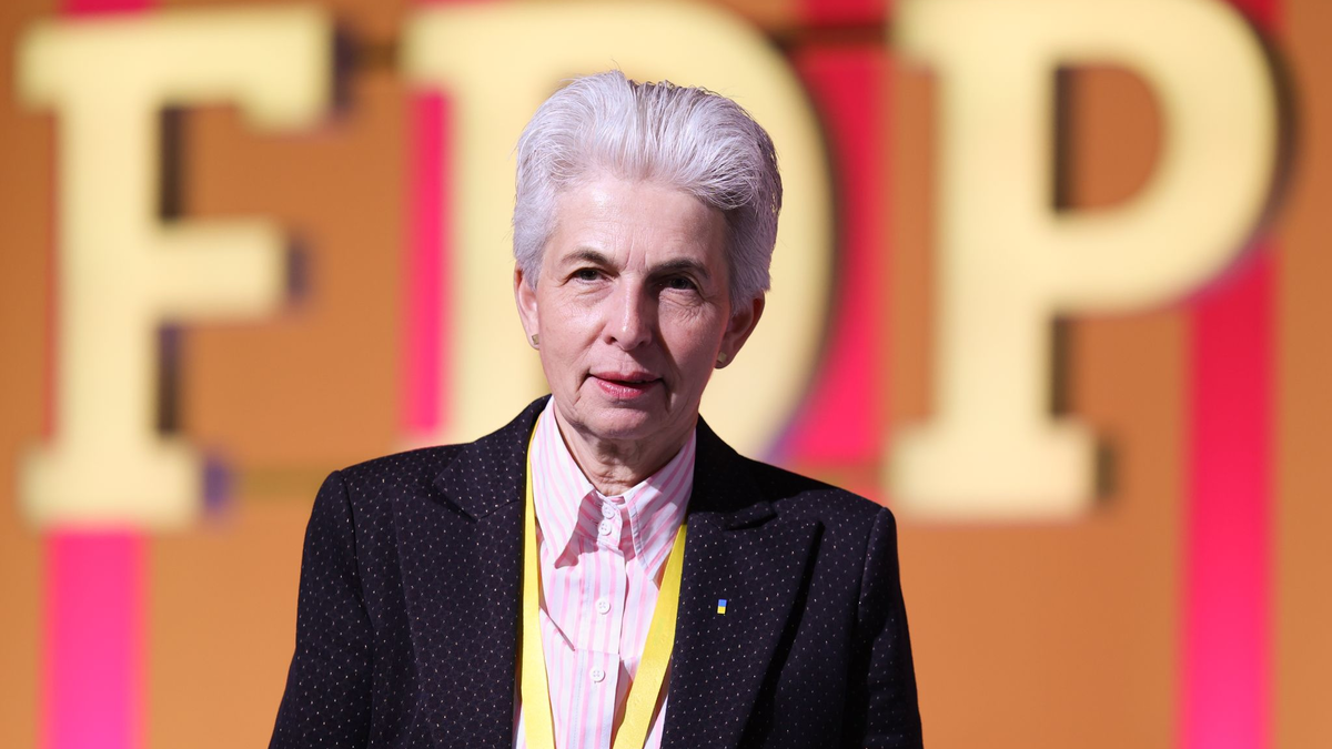 Marie-Agnes Strack-Zimmermann hält die Leistungsfähigkeit der deutschen Nachrichtendienste für nicht mehr ausreichend. - Foto: Joerg Carstensen/dpa