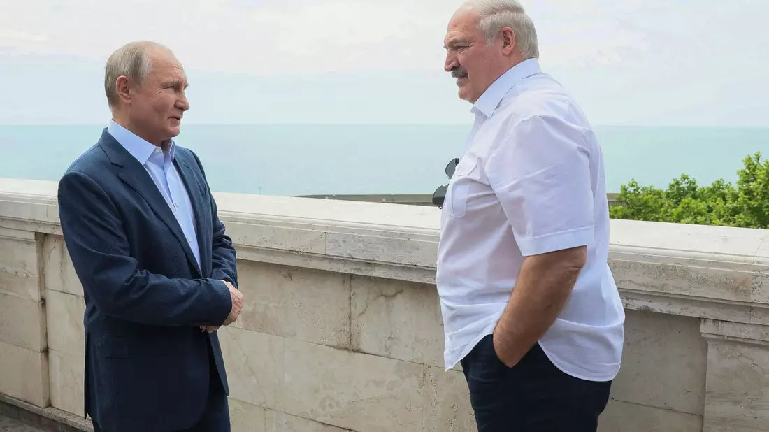 Wladimir Putin (l) und Alexander Lukaschenko bei einem Treffen im vergangenen Juni. - Bild: Gavriil Grigorov/Pool Sputnik Kremlin/AP/dpa