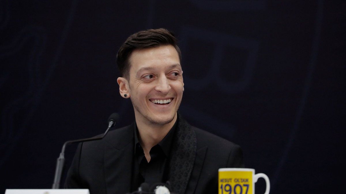 Ein Foto im Internet von Mesut Özil sorgt für Wirbel. - Foto: ---/AP/dpa