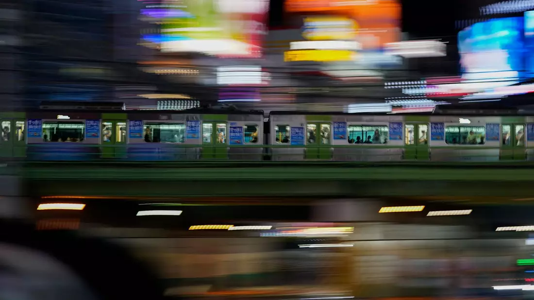 In Japan sind 99 Prozent der Züge pünktlich. - Bild: Kiichiro Sato/AP