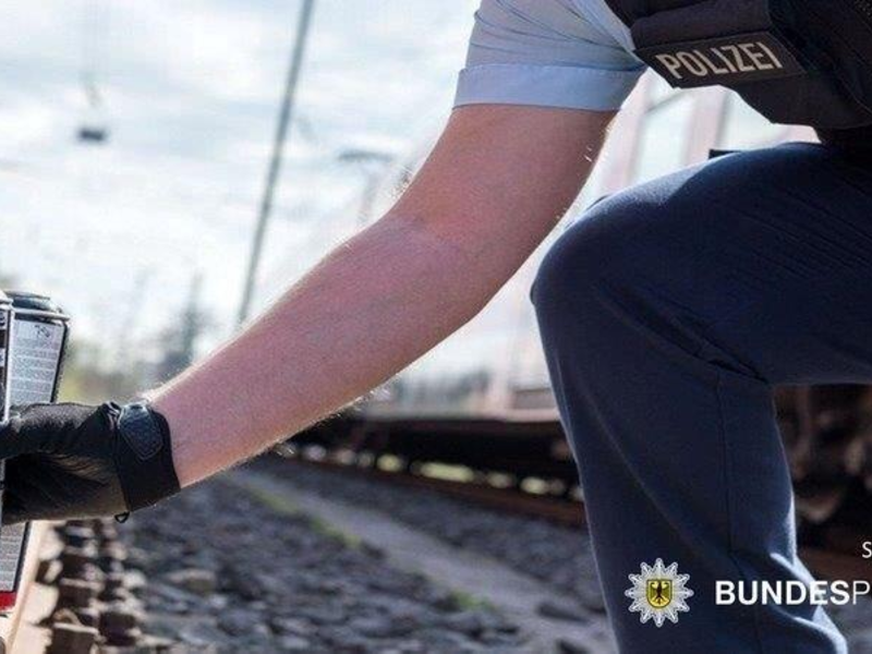 BPOL-KS: Graffitisprayer am Werk - Zeugen gesucht! - Foto: presseportal.de
