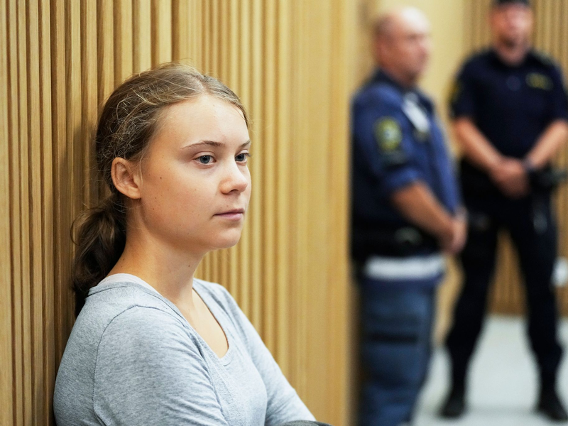 Greta Thunberg wird vorgeworfen, Anweisungen der Polizei missachtet zu haben. Ihr droht ein Bußgeld. - Foto: Pavel Golovkin/AP/dpa