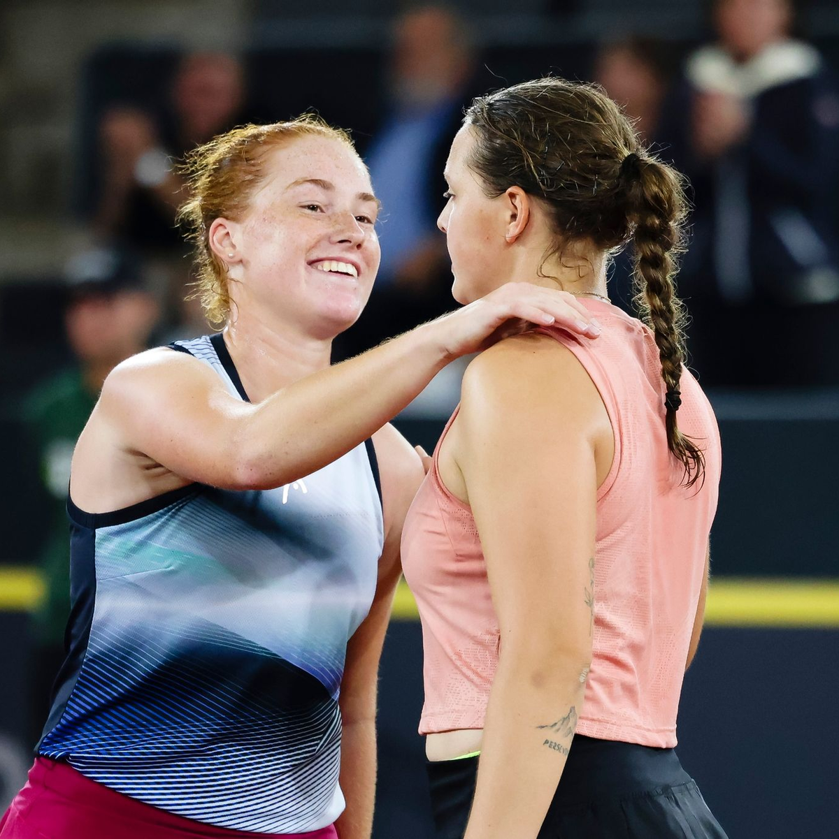 Jule Niemeier (r) setzte sich in drei Sätzen gegen Ella Seidel durch. - Foto: Frank Molter/dpa