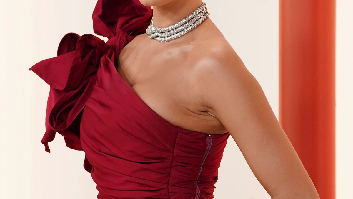 Cara Delevingne bei der Oscar-Verleihung 2023 im Dolby Theatre. - Foto: Jordan Strauss/Invision/AP/dpa