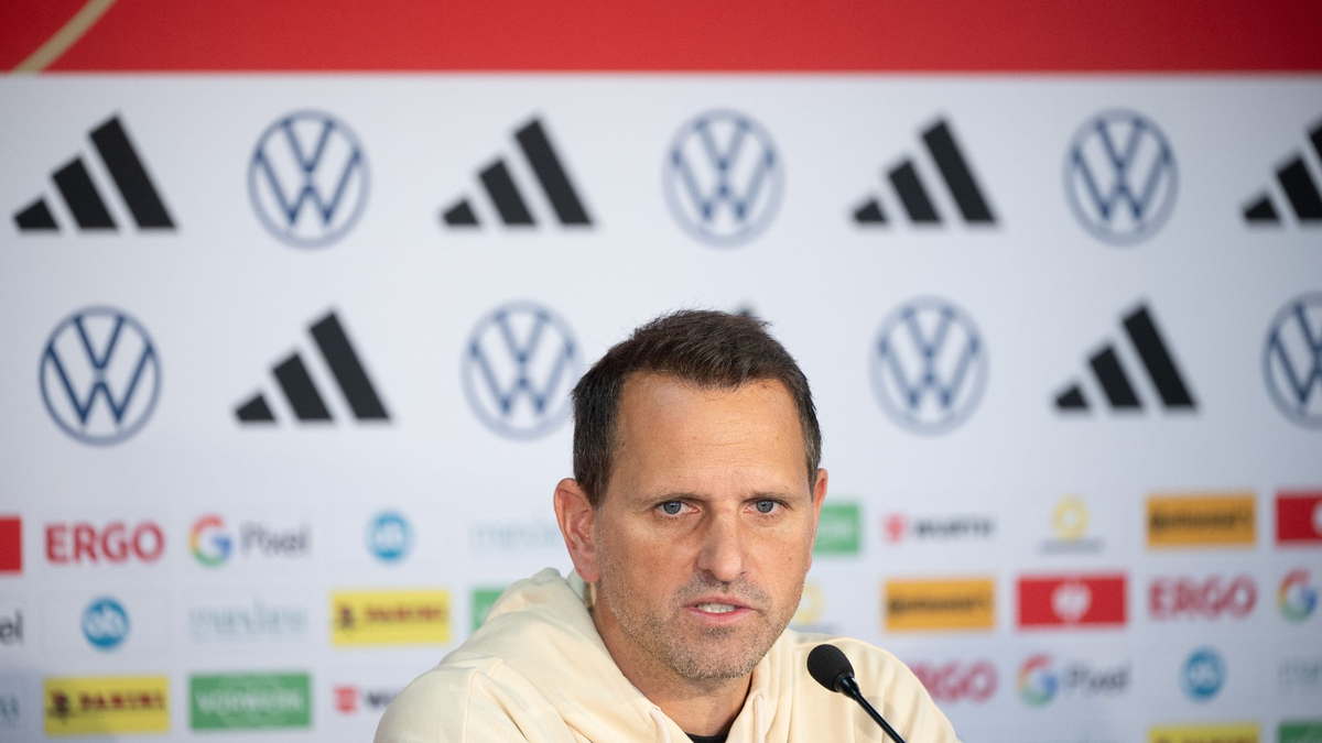 DFB-Manager Joti Chatzialexiou warnt vor dem nächsten Gegner der Frauen-Nationalmannschaft. - Foto: Sebastian Christoph Gollnow/dpa