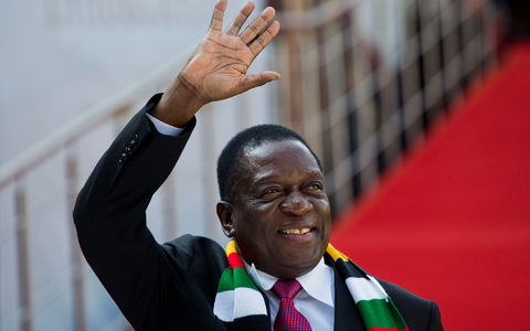 Simbabwes Präsident Emmerson Mnangagwa strebt eine zweite fünfjährige Amtszeit an. - Foto: Jerome Delay/AP/dpa
