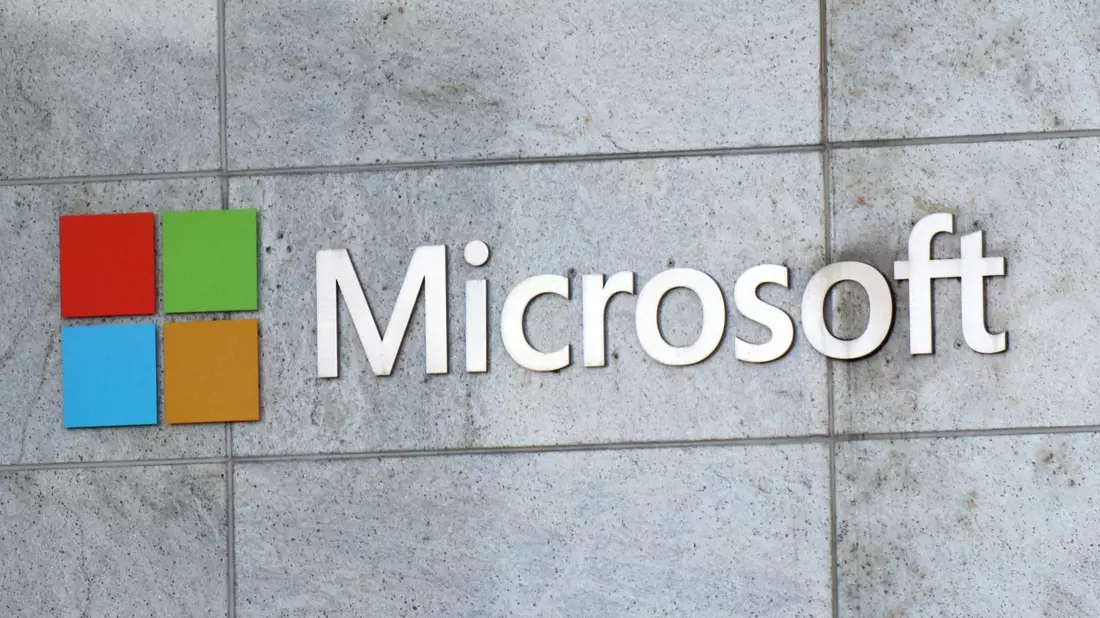Microsoft-Logo an einem Firmengebäude. - Bild: Toby Scott/SOPA Images via ZUMA Wire/dpa