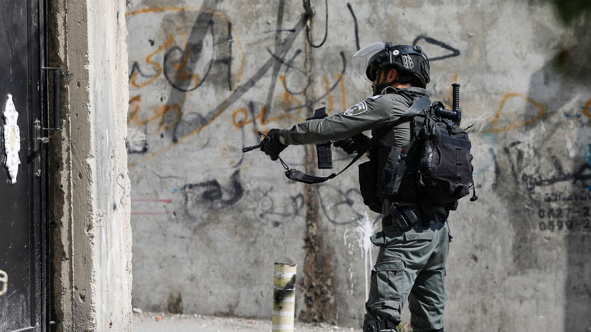 Regelmäßig kommt es im Westjordanland zu tödlichen Zusammenstößen zwischen Palästinensern und dem israelischen Militär (Symbolbild). - Foto: Ilia Yefimovich/dpa