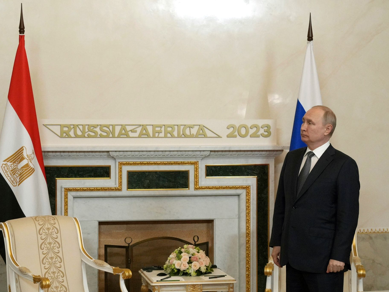 Wirft dem Westen ein «Spiel mit dem Hunger» in Afrika vor: Wladimir Putin. - Foto: Alexei Danichev/Sputnik Kremlin/AP/dpa