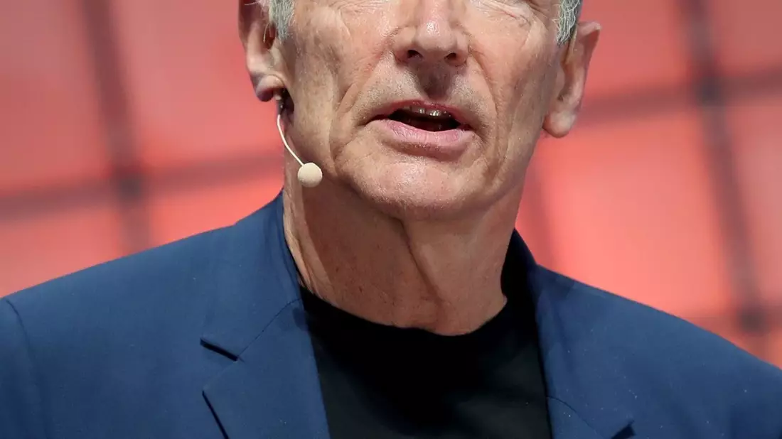 Tim Berners-Lee, der als einer der Erfinder des World Wide Web gilt, setzt sich für ein Alternativ-Konzept bei Anwendungen der Künstlichen Intelligenz ein. - Bild: Pedro Fiuza/ZUMA Press Wire/dpa