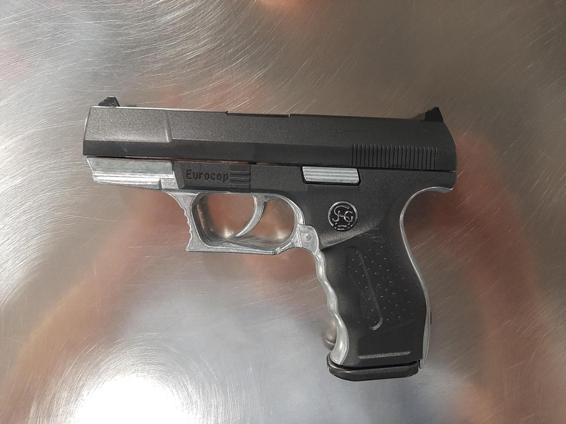 BPOLI L: Diebstähle und Bedrohung mit Waffe - 26-jähriger Slowake beschäftigt Bundespolizei am Wochenende - Foto: presseportal.de