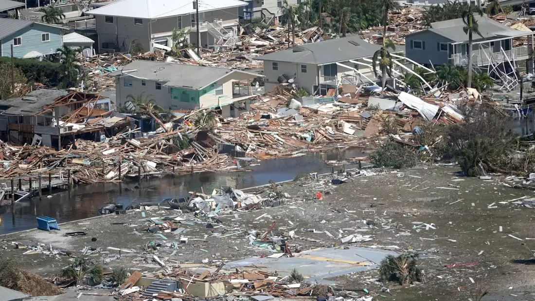 Der Hurrikan hat schwere Schäden in Fort Myers (Florida). - Bild: Joe Cavaretta/Sun Sentinel via ZUMA Press Wire/dpa