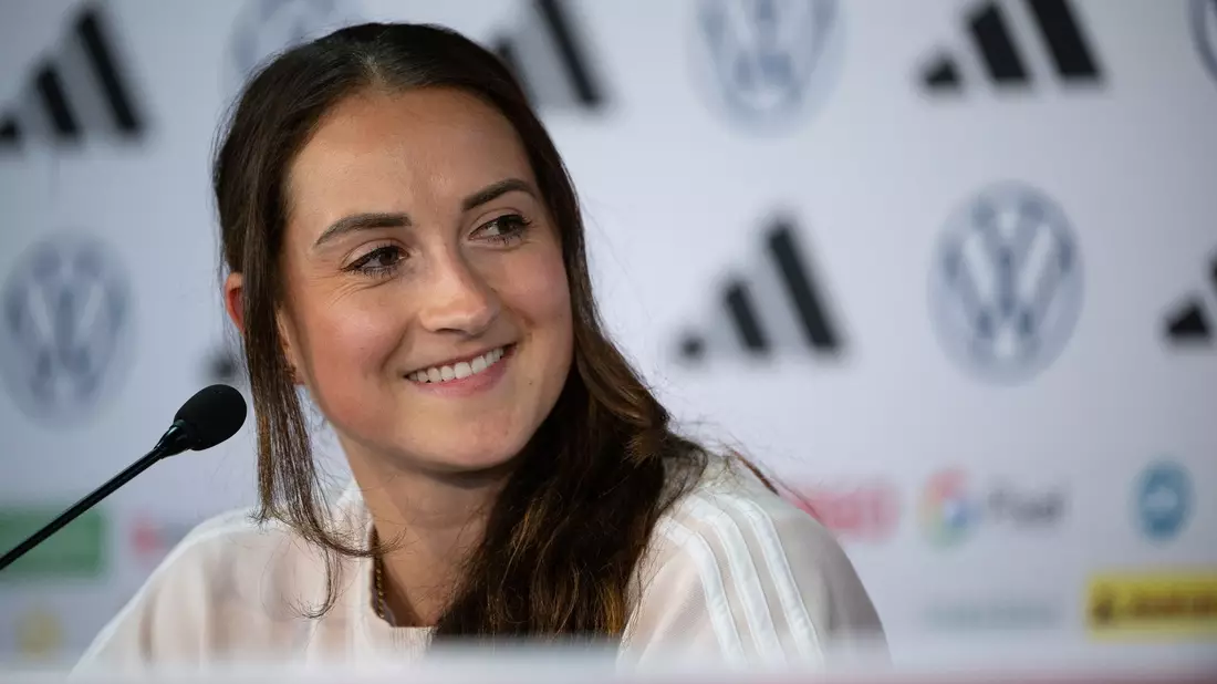 Will mit den DFB-Frauen den zweiten Sieg bei der WM: Sara Däbritz. - Bild: Sebastian Christoph Gollnow/dpa