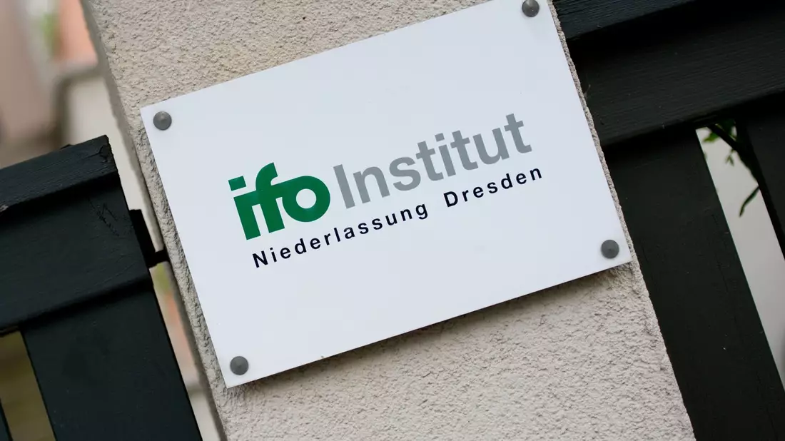 Die Stimmung in ostdeutschen Betrieben könnte laut Ifo-Institut besser sein. - Bild: Arno Burgi/dpa-Zentralbild/dpa