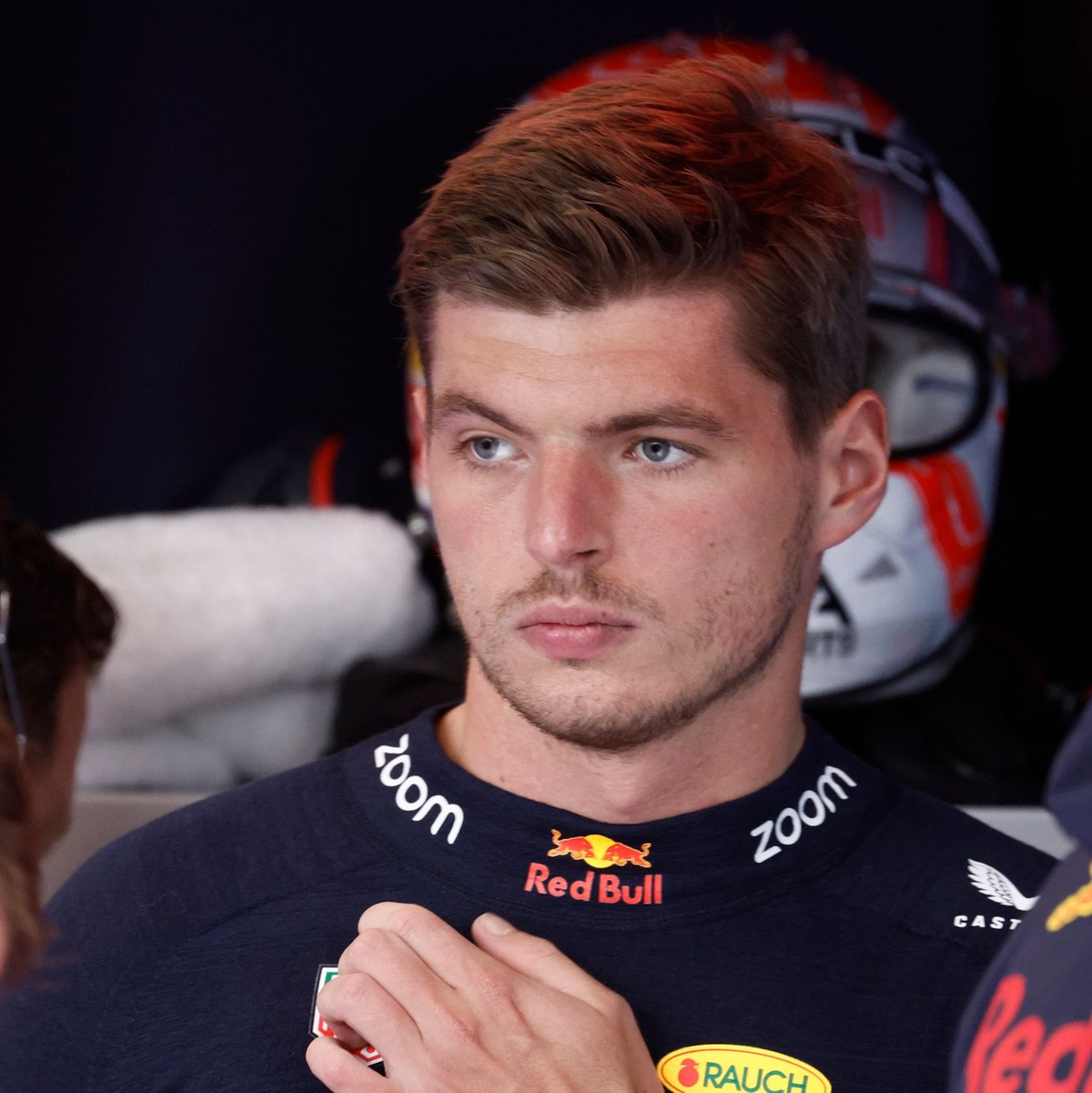 Max Verstappen startet das Formel-1-Sprintrennen in Spa-Francorchamps von Platz eins. - Foto: Simon Wolfahrt/Pool AFP/AP/dpa