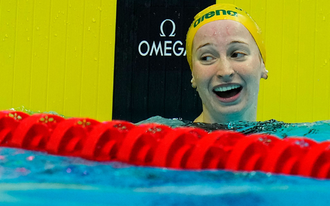 Die Australierin Mollie O'Callaghan stellte einen Weltrekord auf. - Foto: Petr David Josek/AP/dpa