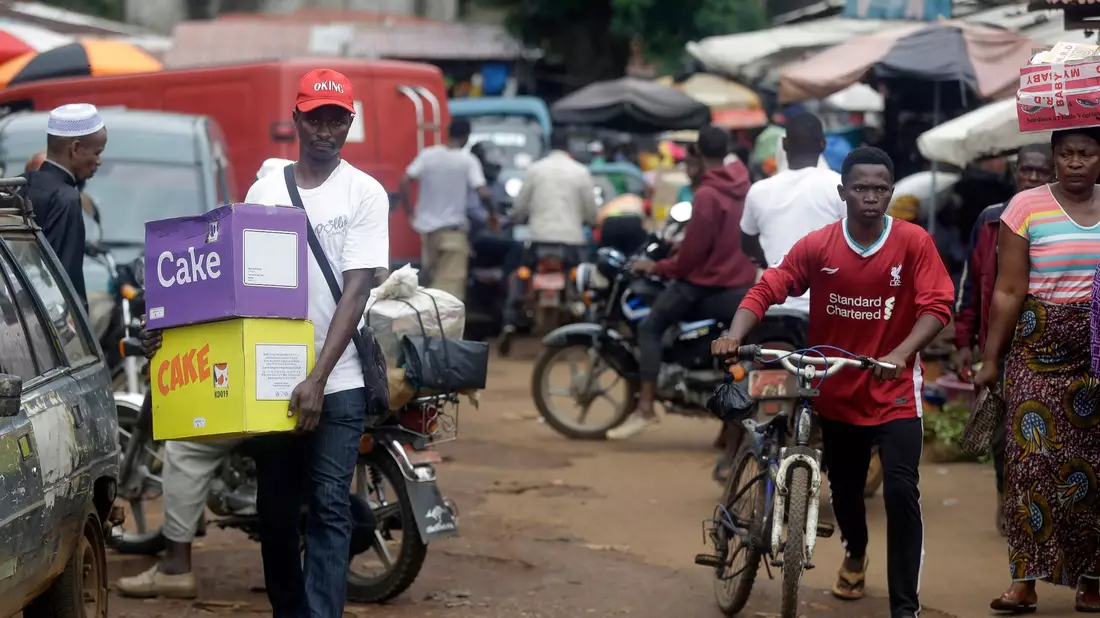 Derzeit wird Guinea von einer militärischen Übergangsregierung geführt. - Bild: Sunday Alamba/AP/dpa
