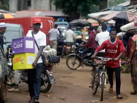 Derzeit wird Guinea von einer militärischen Übergangsregierung geführt. - Foto: Sunday Alamba/AP/dpa