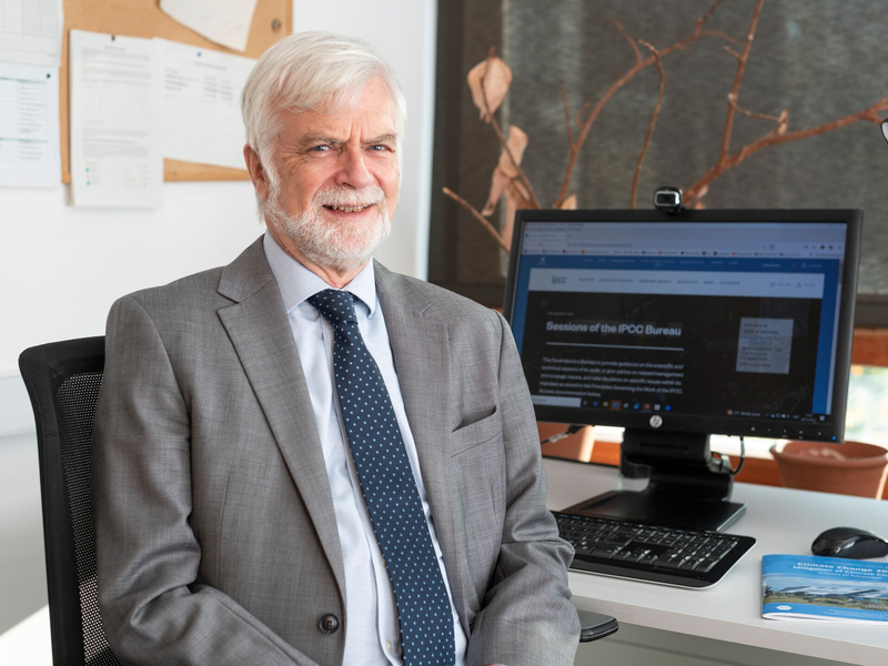 Jim Skea, Professor für nachhaltige Energie am Imperial College in London, befasst sich seit rund 40 Jahren mit Klimaforschung. - Foto: Imperal College/dpa