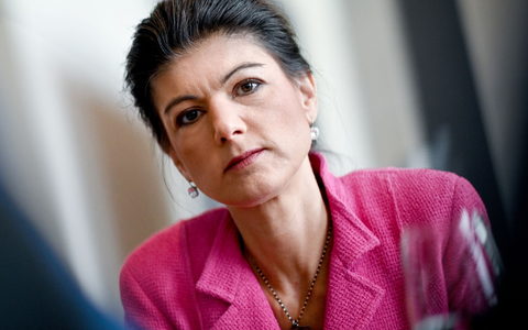 Hat sich mit der Führung der Linken entzweit und erwägt die Gründung einer eigenen Partei: Sahra Wagenknecht. - Foto: Britta Pedersen/dpa